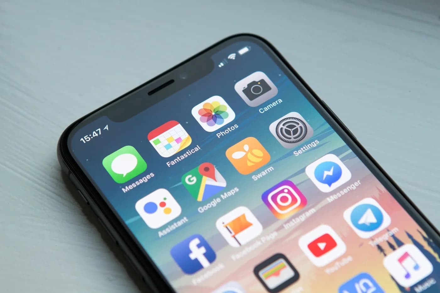 Mobile app development on iOS and Android